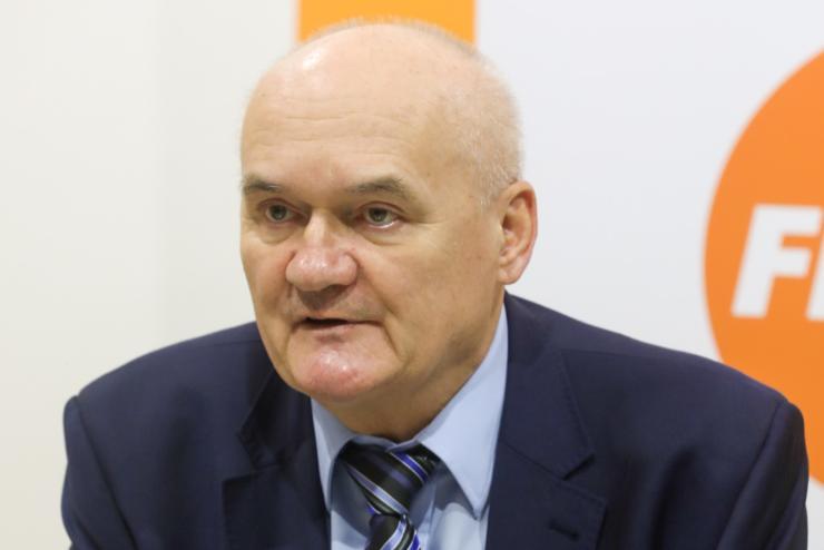Hivatalos: Hende Csabt s Polt Ptert jelli a Fidesz alkotmnybrnak
