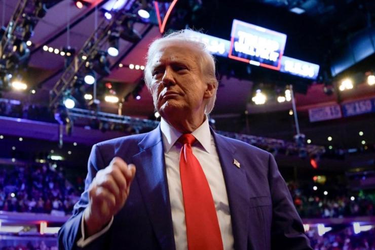Donald Trump: a katonasg addig marad Los Angelesben, amg veszly ll fenn