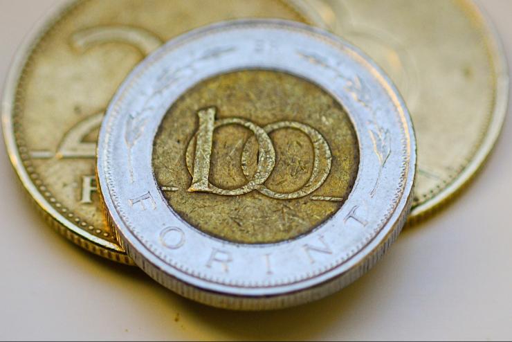 Picit maghoz trt a forint az amerikai vmbejelentsre